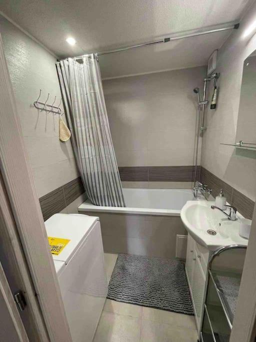 3 Izbovy Byt Apartment Liptovský Mikuláš Екстериор снимка